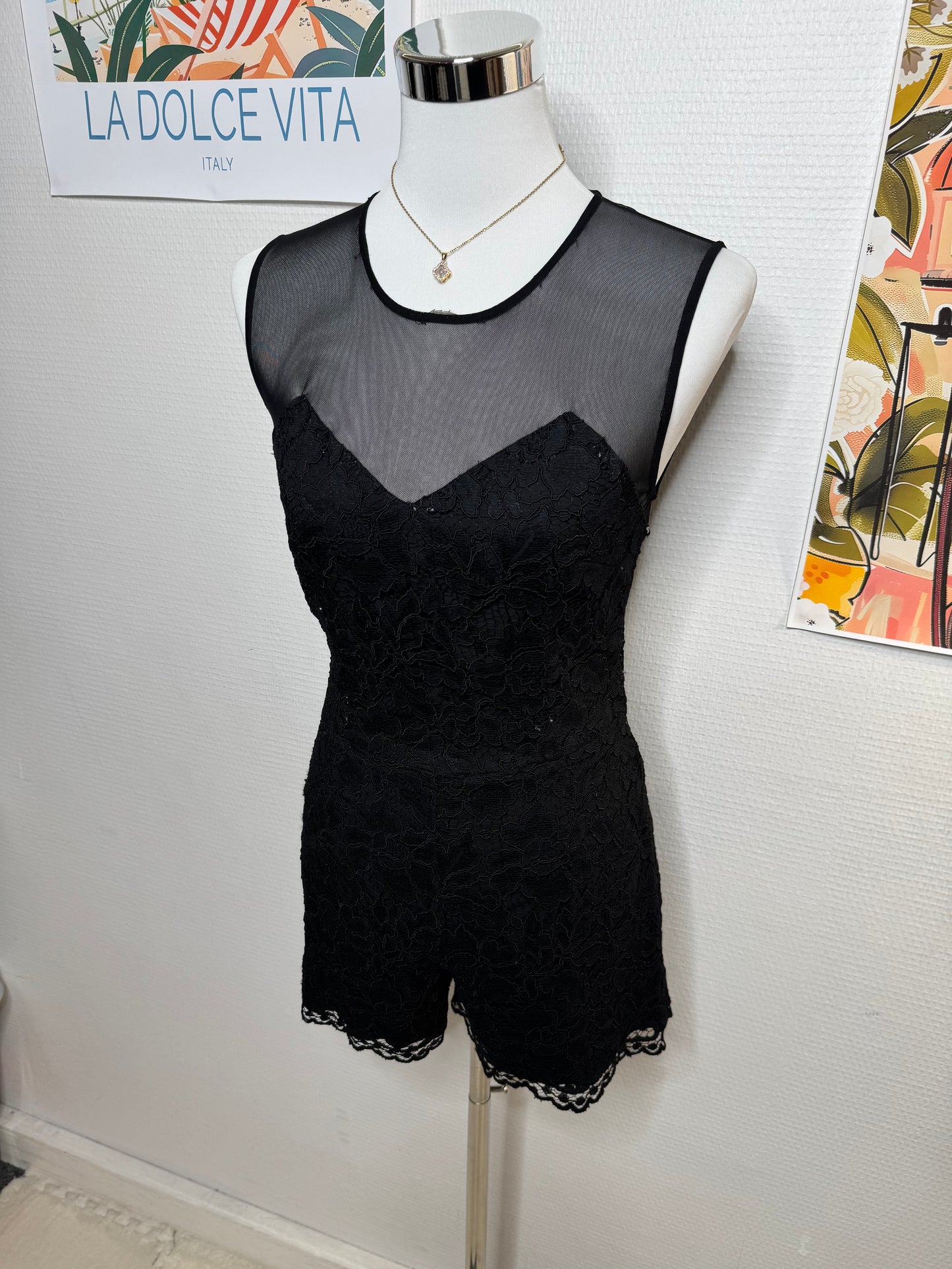 Combishort Sandro taille 36 dentelle