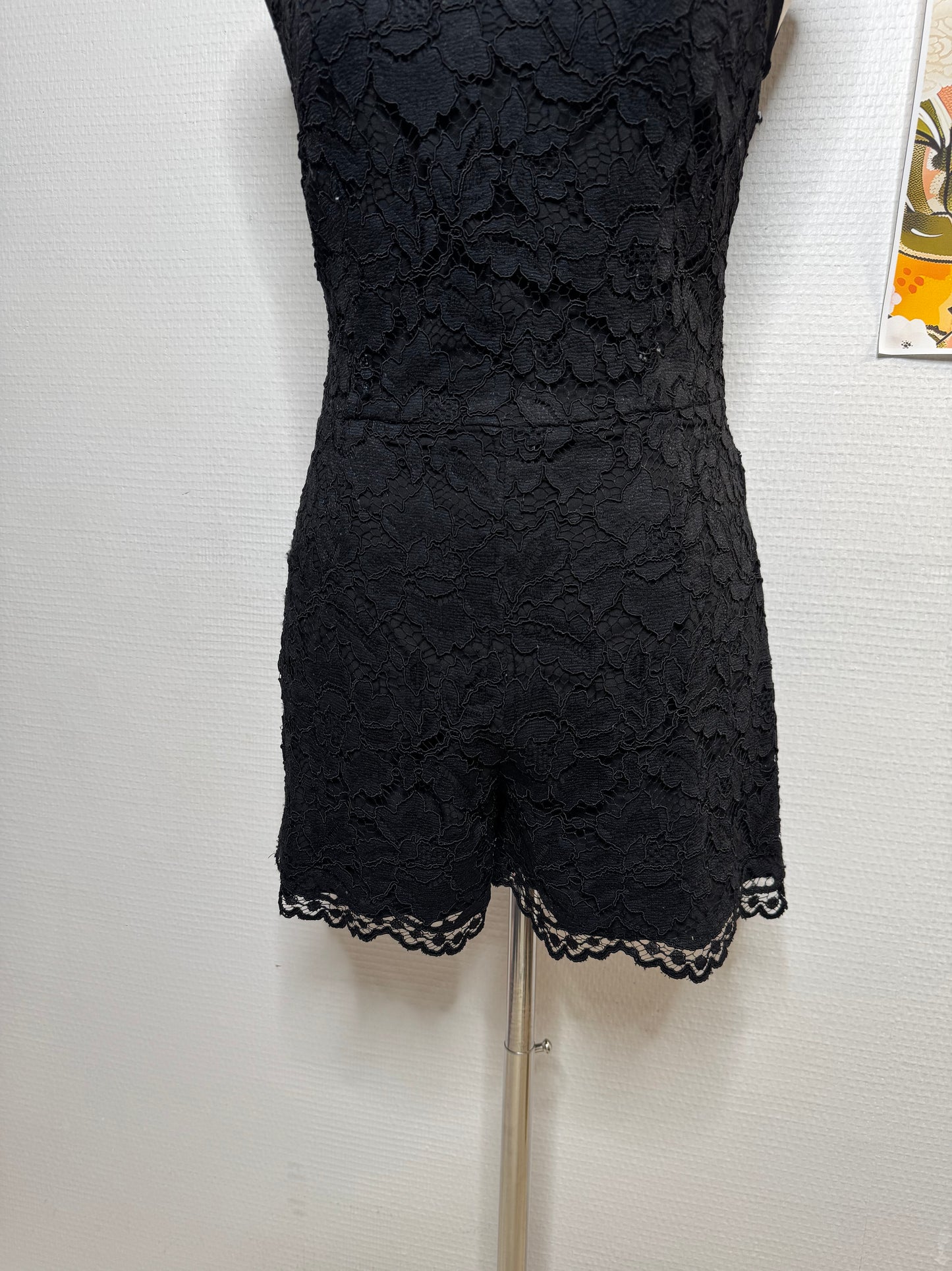 Combishort Sandro taille 36 dentelle