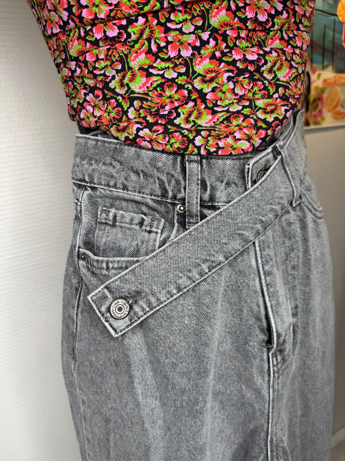 Jean asymétrique taille 34