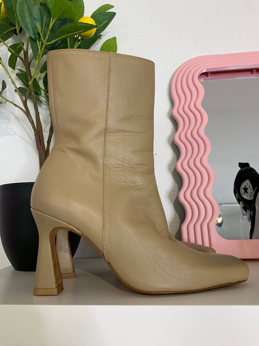 Bottes mine lol