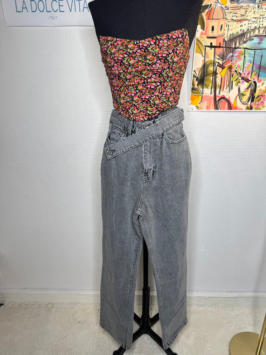 Jean asymétrique taille 34