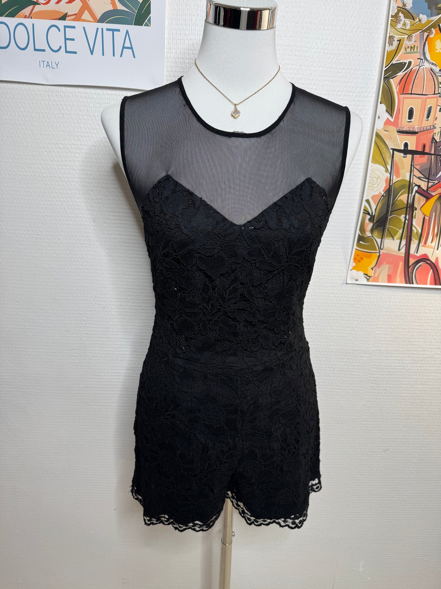 Combishort Sandro taille 36 dentelle