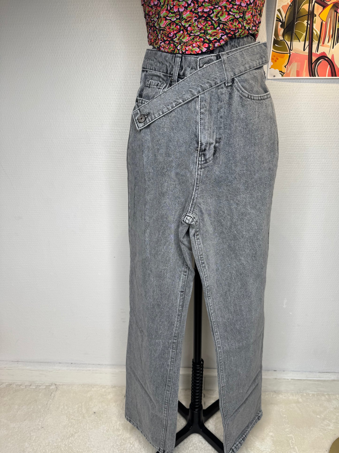 Jean asymétrique taille 34